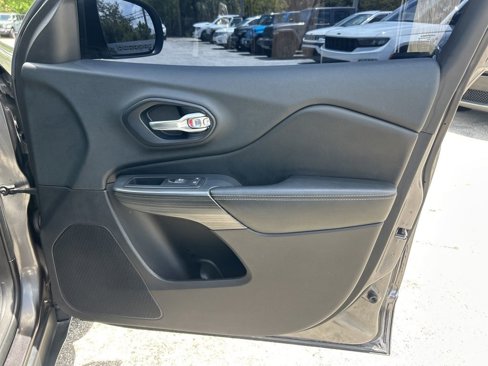 Certified 2015 Jeep Cherokee Limited image 27
