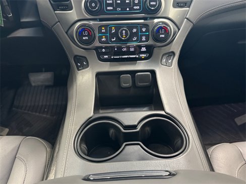 Used 2018 Chevrolet Suburban LT image 16