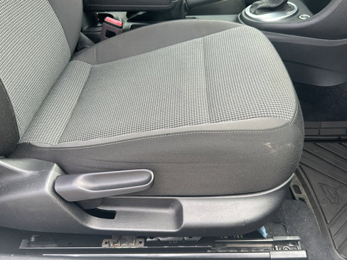 Used 2019 Volkswagen Beetle 2.0T S image 22