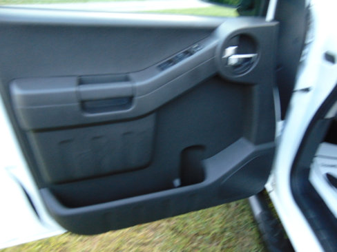 Used 2015 Nissan Xterra PRO-4X w/ Pro-4x Leather Package image 16
