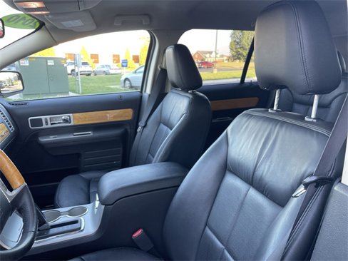 Used 2010 Lincoln MKX 2WD image 10