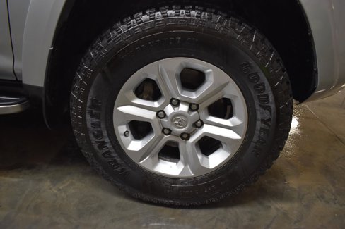 Used 2019 Toyota 4Runner SR5 image 31