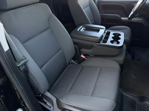 Used 2018 Chevrolet Silverado 1500 LT w/ All Star Edition image 23