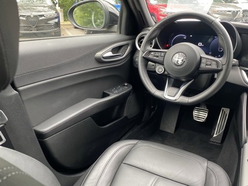 Used 2024 Alfa Romeo Giulia Ti image 45