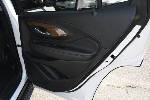 Used 2018 GMC Terrain SLE image 18