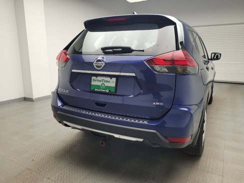 Used 2017 Nissan Rogue S image 7