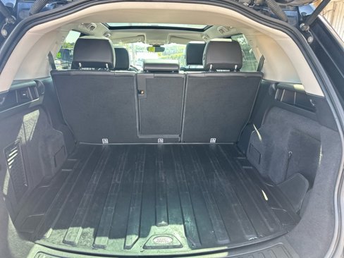 Used 2020 Land Rover Discovery Sport S image 9