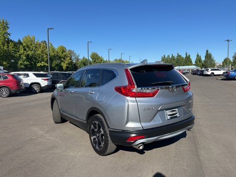 Used 2018 Honda CR-V Touring image 4