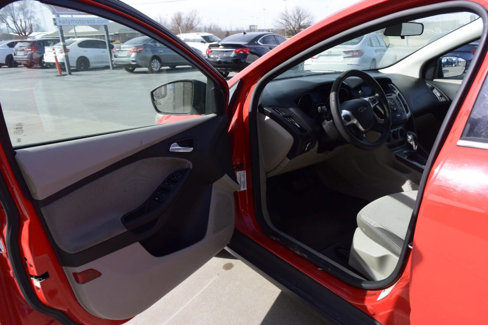Used 2014 Ford Focus SE image 12