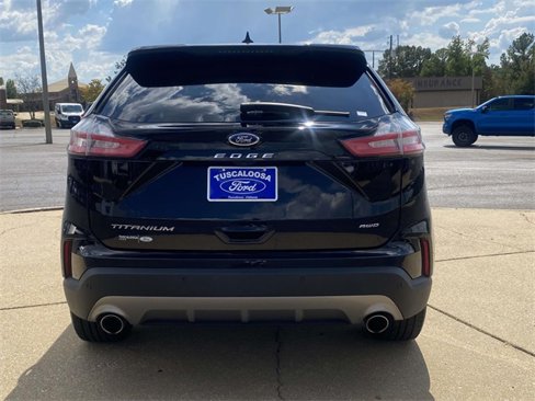 Used 2024 Ford Edge Titanium image 3