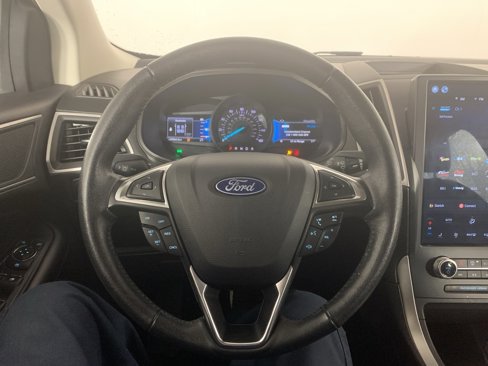 Used 2022 Ford Edge SEL image 7