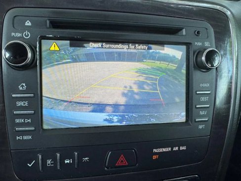 Used 2017 Buick Enclave Leather image 12