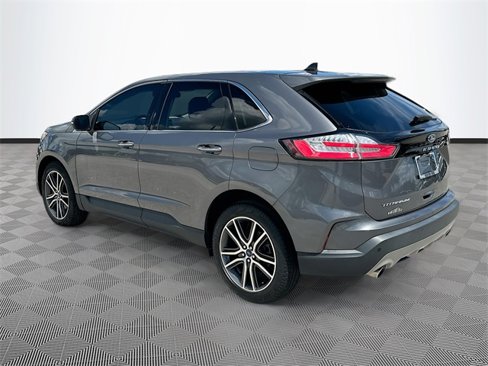 Used 2021 Ford Edge Titanium image 6