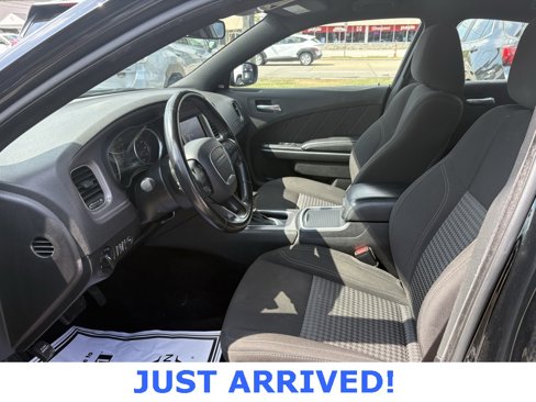 Used 2023 Dodge Charger SXT image 17