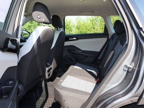 New 2025 Volkswagen Taos S image 14