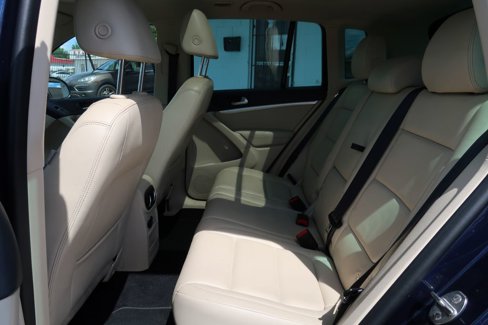 Used 2013 Volkswagen Tiguan S image 7