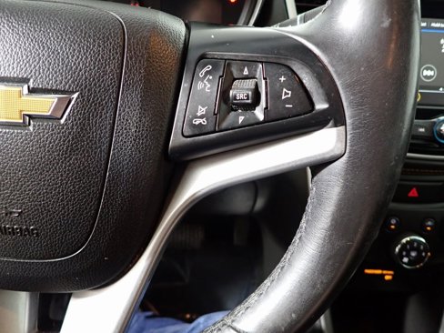 Used 2019 Chevrolet Trax LT w/ LT Convenience Package image 21
