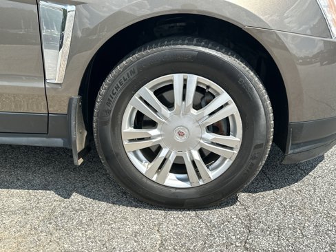 Used 2014 Cadillac SRX Luxury w/ Driver Awareness Package image 11