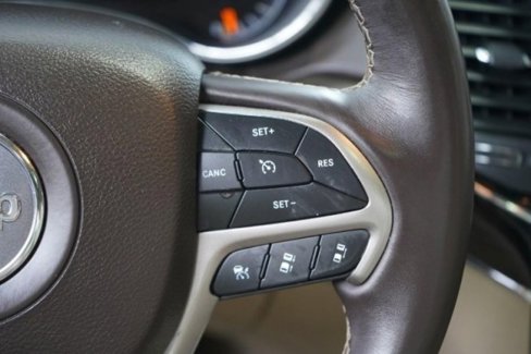 Used 2019 Jeep Grand Cherokee Overland image 31