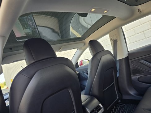 Used 2018 Tesla Model 3 Long Range image 34