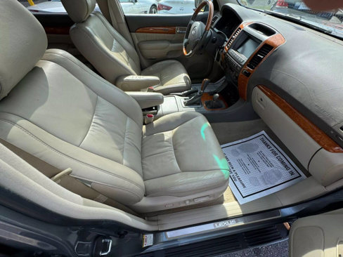 Used 2005 Lexus GX 470 image 17