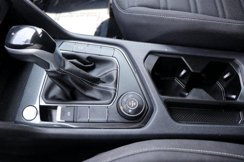 Used 2022 Volkswagen Tiguan S image 39