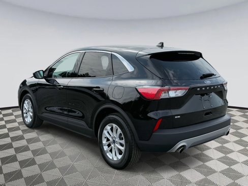 Used 2022 Ford Escape SE w/ Convenience Package image 4