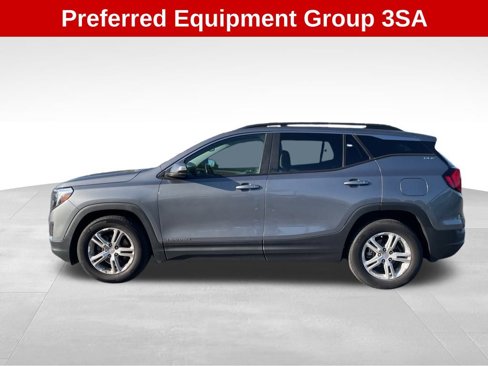 Used 2021 GMC Terrain SLE w/ Driver Convenience Package image 2
