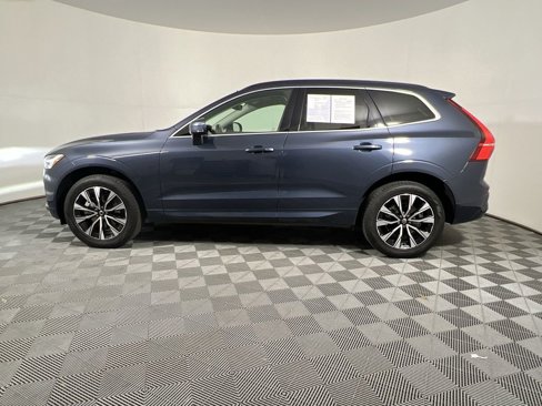 Used 2023 Volvo XC60 B5 Core image 7
