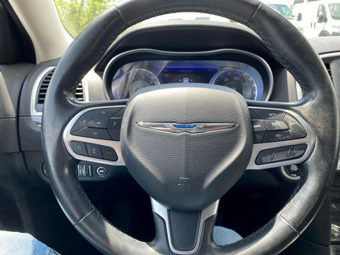 Used 2019 Chrysler 300 Touring w/ Sport Appearance Package image 23