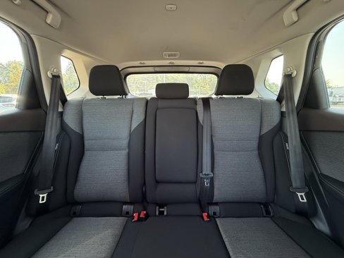 Used 2023 Nissan Rogue SV image 27