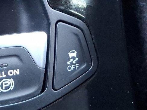 Used 2021 Jeep Renegade Latitude image 25