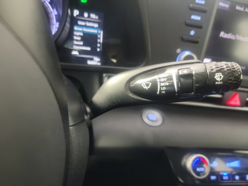 Used 2022 Hyundai Elantra Blue image 27