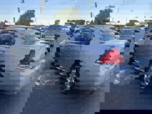 Used 2013 Chevrolet Impala LT w/ LT Sunroof Package image 3