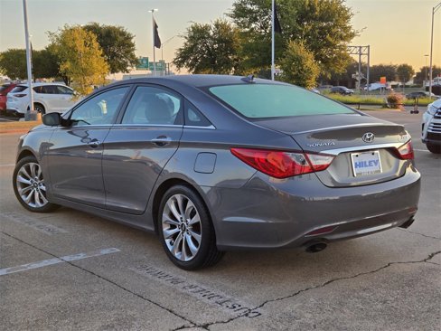 Used 2012 Hyundai Sonata SE w/ Navigation & Sunroof Pkg image 3