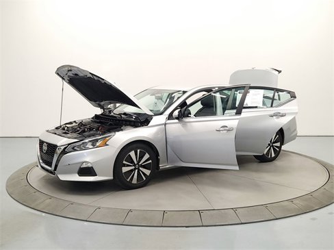 Used 2021 Nissan Altima 2.5 SV image 12