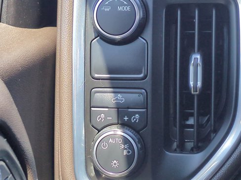 Used 2020 Chevrolet Silverado 1500 LT w/ All-Star Edition image 30