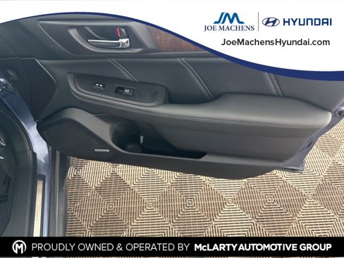 Used 2018 Subaru Outback 3.6R Limited image 21