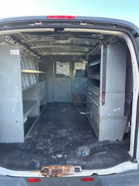 Used 2001 Chevrolet Express 3500 image 16