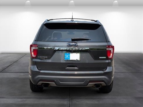 Used 2019 Ford Explorer Limited w/ Ford Safe & Smart Package image 5