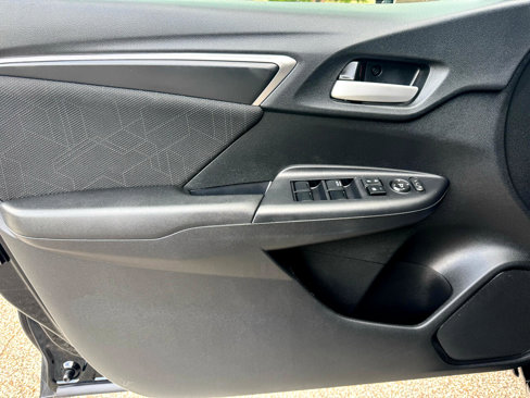 Used 2015 Honda Fit EX image 19