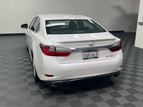 Used 2016 Lexus ES 350 image 7