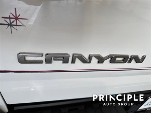 Used 2020 GMC Canyon Denali image 11