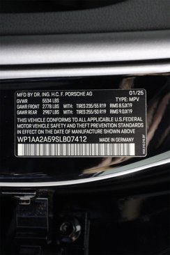 Certified 2025 Porsche Macan image 19