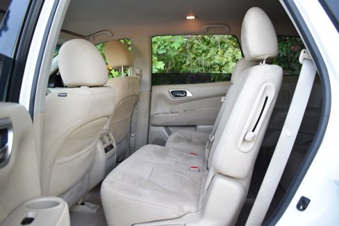 Used 2015 Nissan Pathfinder SV image 29