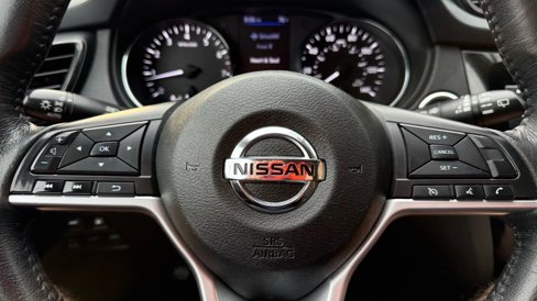 Used 2018 Nissan Rogue SV image 11