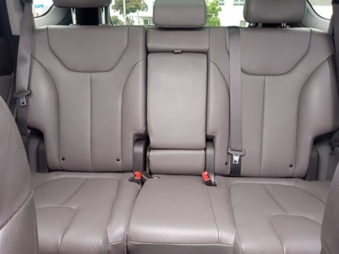 Used 2020 Hyundai Santa Fe Limited w/ Cargo Package image 21