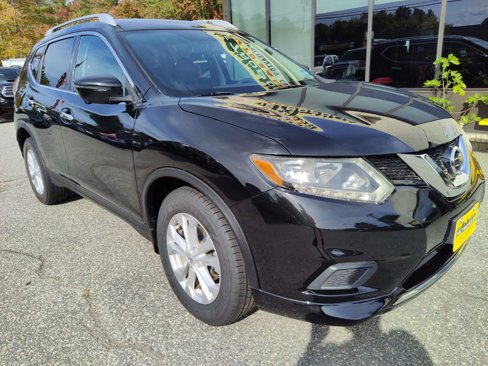 Used 2016 Nissan Rogue SV w/ SV Premium Package image 2