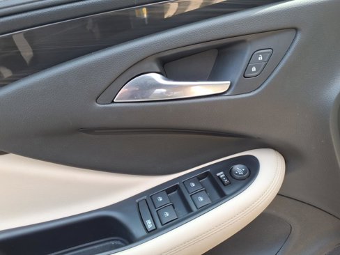 Used 2020 Buick Envision Preferred image 9