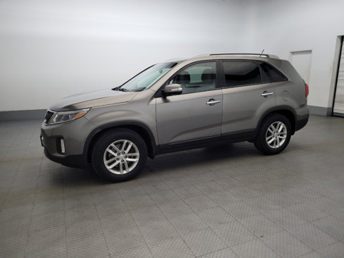 Used 2015 Kia Sorento LX image 2